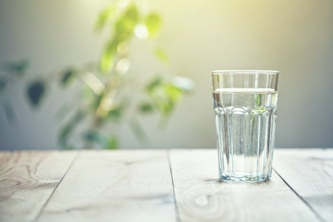 Drink water to lose weight advice from CJA Lifestyle online weight loss programme