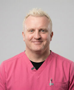 Dr Chris Airey, BMBS MMedSc Dip ENDO